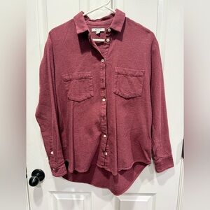 Madewell // women’s Maroon flannel Button-Down Shirt with pockets